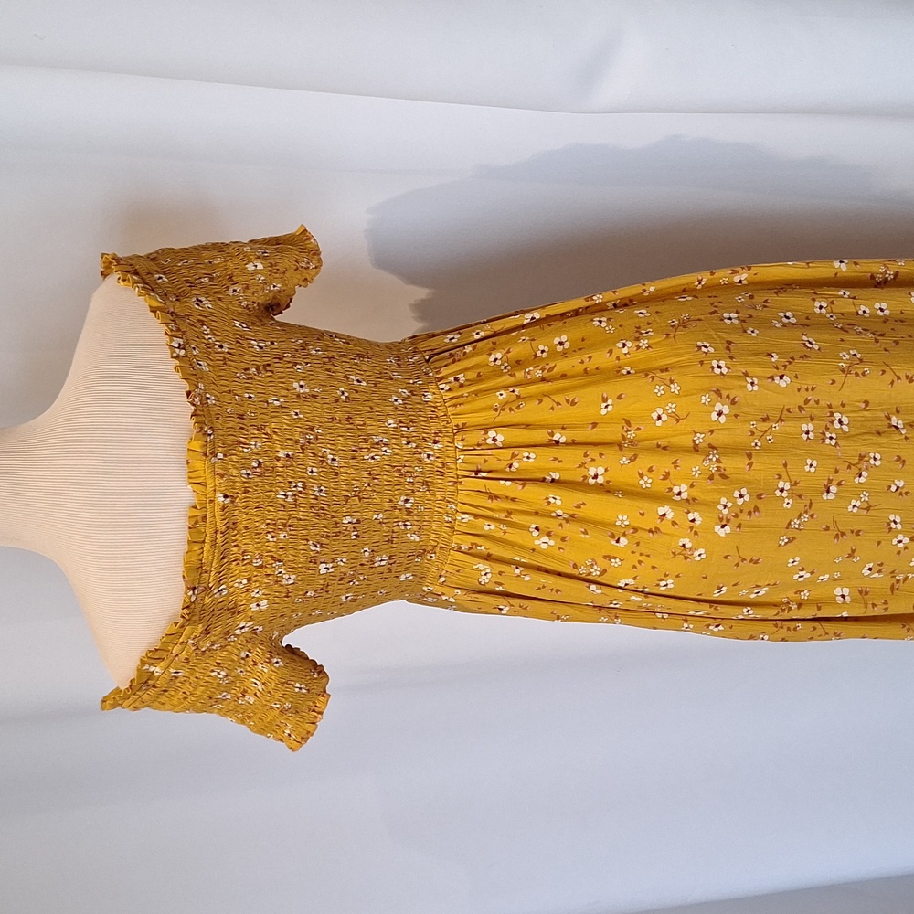 Yarn & Sea maxi dress with off the shoulder smocked top size L mustard gold - Picture 5 of 6